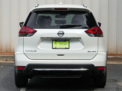 Used 2018 Nissan Rogue SL w/ Premium Package AWD/4WD image 48