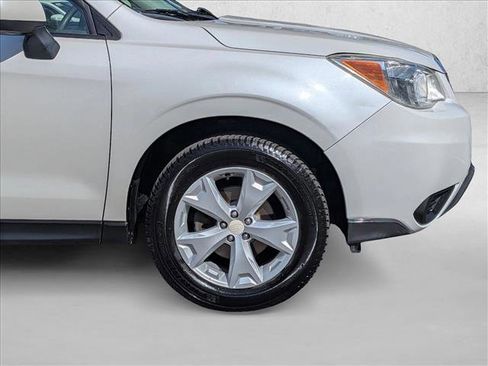 Used 2015 Subaru Forester 2.5i Premium AWD/4WD image 22