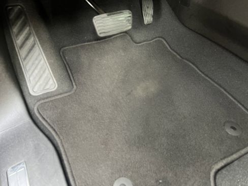 Used 2023 Chevrolet Tahoe LT w/ Luxury Package image 17