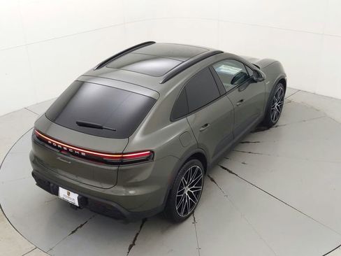 Used 2024 Porsche Macan 4 Electric image 21