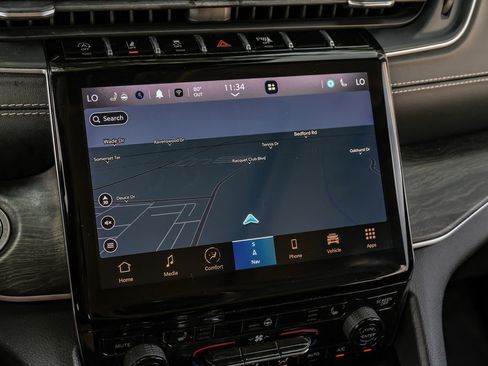 Used 2022 Jeep Grand Cherokee Limited image 29