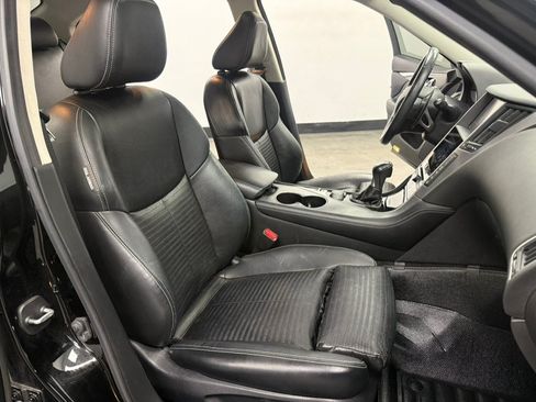 Used 2015 INFINITI Q50 AWD w/ Navigation Package image 40