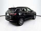 Used 2022 Jeep Compass Latitude image 5