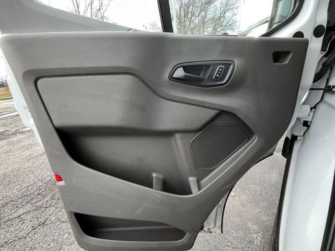 Used 2023 Ford Transit 350 XLT RWD image 9