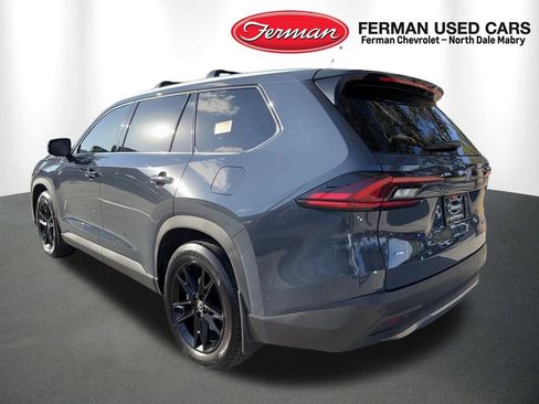 Used 2025 Toyota Grand Highlander AWD image 9