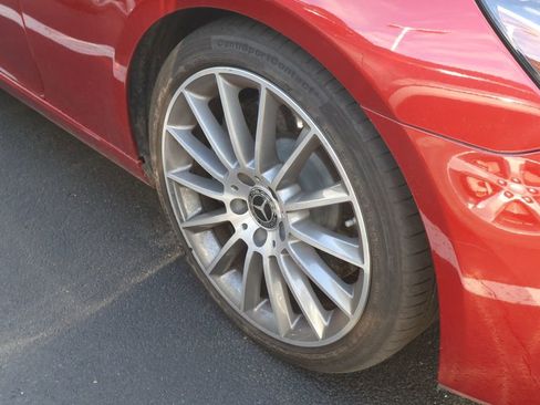 Used 2019 Mercedes-Benz SLC 300 image 5