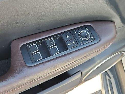 Used 2017 Lexus RX 450h AWD w/ Luxury Package image 12