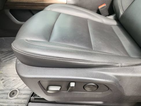 Used 2024 Chevrolet Silverado 1500 LT Trail Boss w/ Convenience Package II AWD/4WD image 21