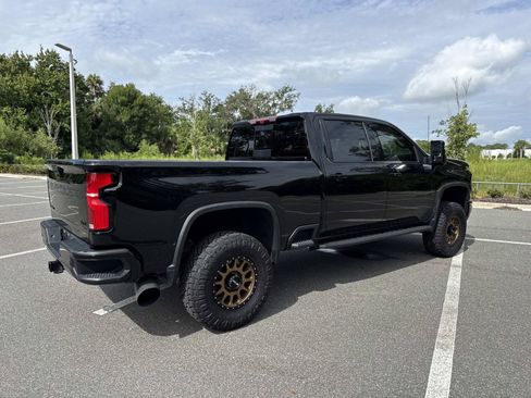 Used 2024 Chevrolet Silverado 2500 LTZ w/ LTZ Plus Package AWD/4WD image 3
