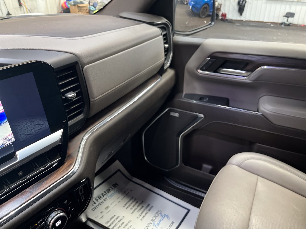 Used 2023 GMC Sierra 1500 SLT w/ SLT Premium Package AWD/4WD image 26