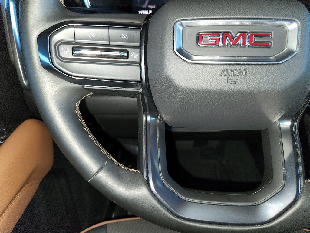 Used 2024 GMC Canyon AT4 w/ Technology Package AWD/4WD image 26