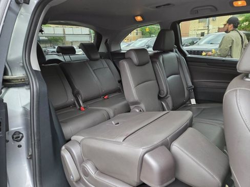 Used 2024 Honda Odyssey EX-L image 7