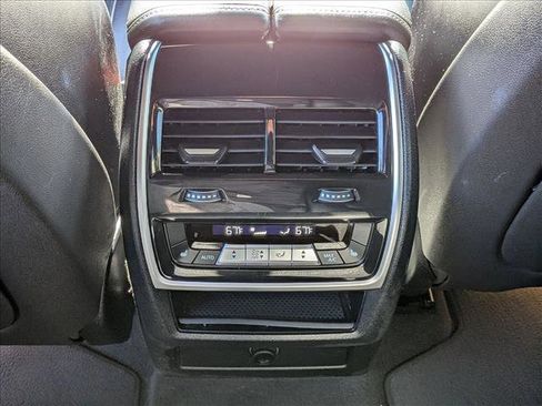 Used 2023 BMW X5 xDrive40i w/ Climate Comfort Package image 18