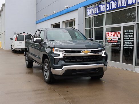 New 2026 Chevrolet Silverado 1500 LT image 2