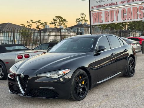 Used 2018 Alfa Romeo Giulia Ti image 6
