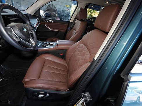 Used 2023 BMW X7 xDrive40i w/ Executive Package AWD/4WD image 12