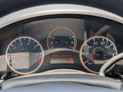 Used 2015 Nissan Titan PRO-4X AWD/4WD image 24