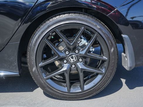 Used 2025 Honda Civic Sport image 10