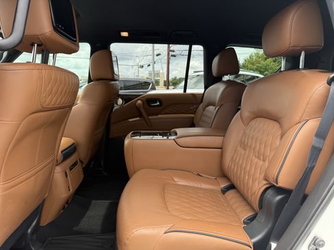 Certified 2022 INFINITI QX80 Sensory w/ All-Season Package RWD image 15