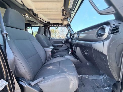 Used 2019 Jeep Wrangler Unlimited Sport S image 20