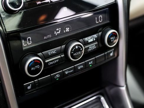 Used 2019 Subaru Ascent Limited image 26