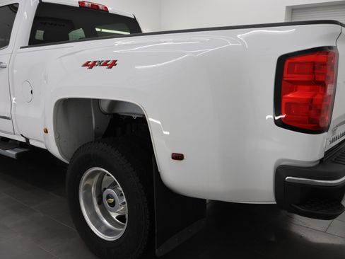 Used 2019 Chevrolet Silverado 3500 LTZ w/ Duramax Plus Package AWD/4WD image 30