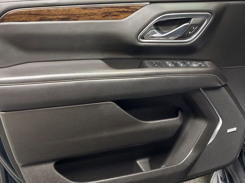 Used 2021 Chevrolet Tahoe Premier w/ Premium Package image 14