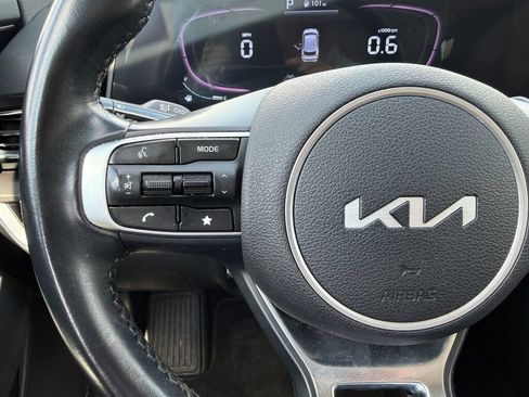 Used 2025 Kia Sportage EX FWD image 15