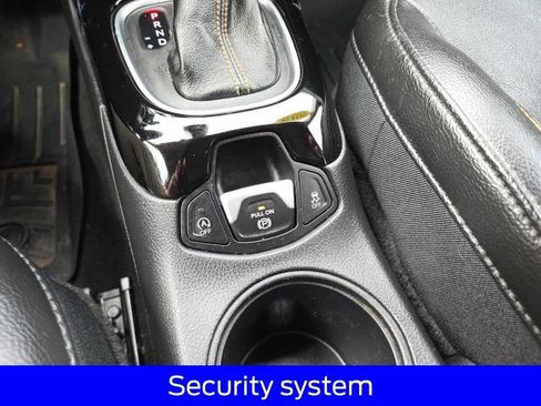 Used 2018 Jeep Compass Limited w/ Navigation Group AWD/4WD image 29