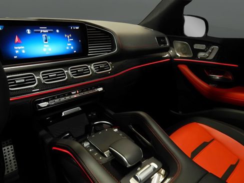 Used 2024 Mercedes-Benz GLE 63 AMG S w/ Driver Assistance Package image 20