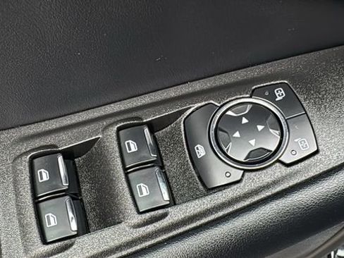 Certified 2024 Ford Edge SEL w/ Convenience Package image 11