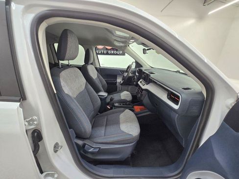 Used 2022 Ford Maverick XLT FWD image 18