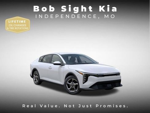 New 2026 Kia K4 FWD image 8