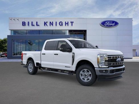 New 2026 Ford F250 XLT w/ FX4 Off-Road Package image 7