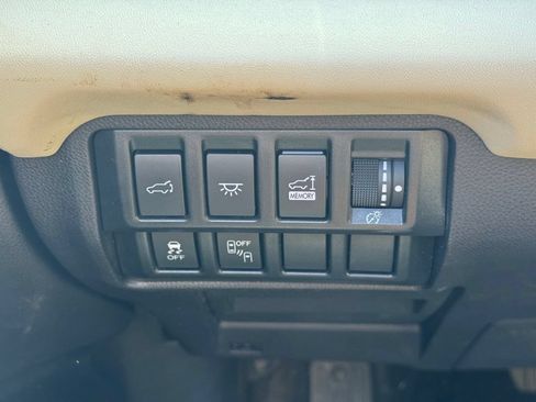 Used 2020 Subaru Ascent Touring AWD/4WD image 36
