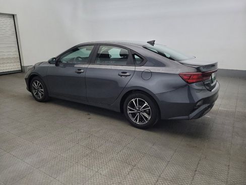 Used 2023 Kia Forte LXS image 3