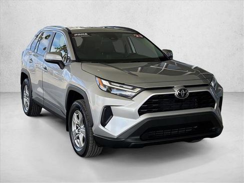 Used 2023 Toyota RAV4 XLE image 5