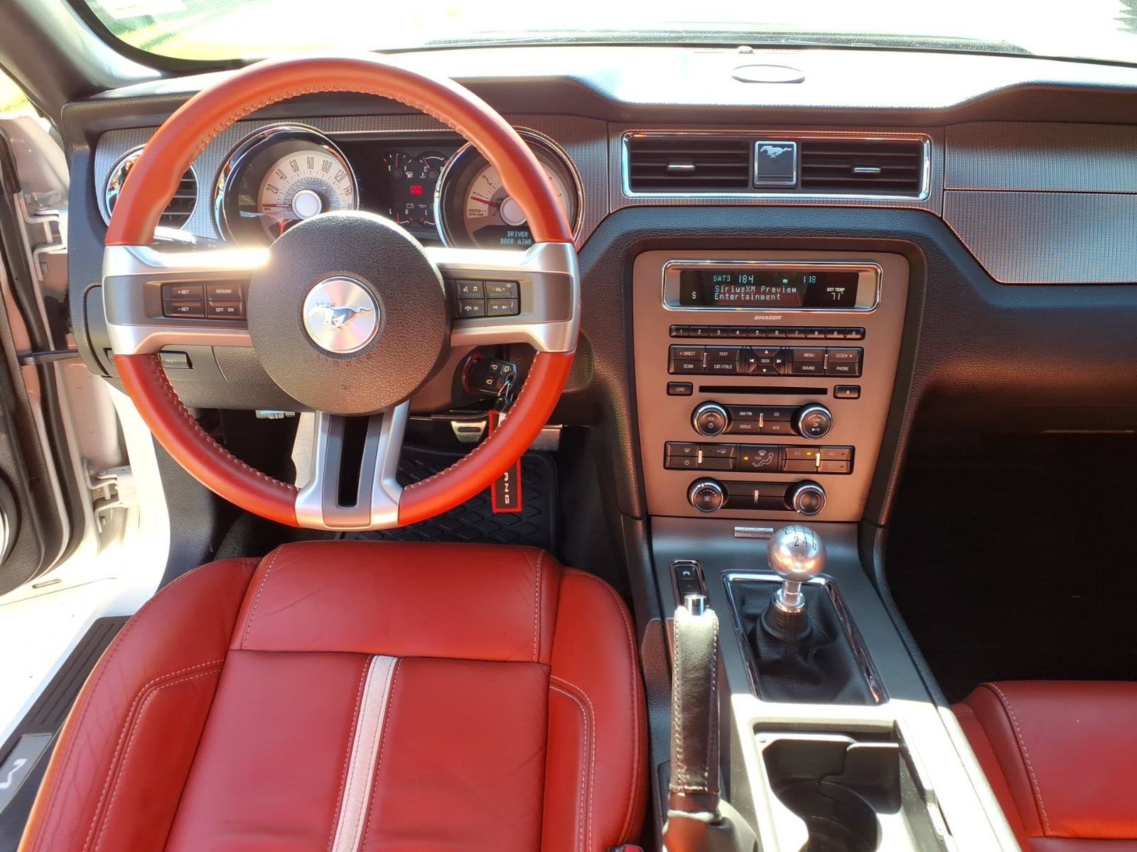 Used 2011 Ford Mustang GT Premium w/ Brembo Brake Pkg RWD image 31