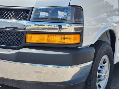 New 2025 Chevrolet Express 3500 w/ Power Convenience Package image 6