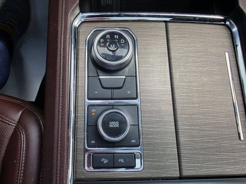 Used 2022 Ford Expedition Limited AWD/4WD image 31