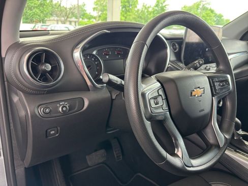 Used 2025 Chevrolet Blazer LT FWD image 35