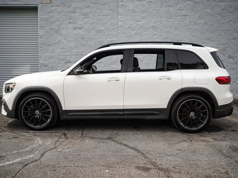 Used 2021 Mercedes-Benz GLB 250 4MATIC w/ AMG Line image 10