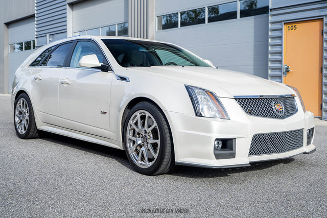 Used 2011 Cadillac CTS V RWD image 11