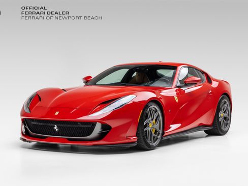 Used 2020 Ferrari 812 Superfast RWD image 1