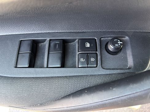 Certified 2025 Toyota Corolla LE FWD image 16