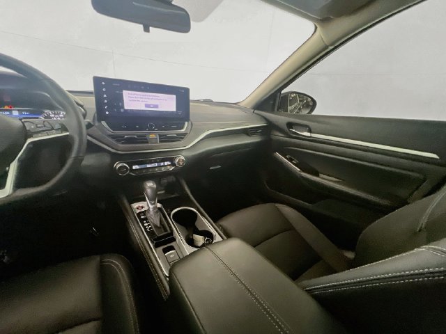Used 2024 Nissan Altima 2.5 SL FWD image 20
