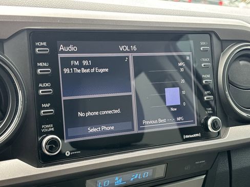 Used 2021 Toyota Tacoma SR5 image 17