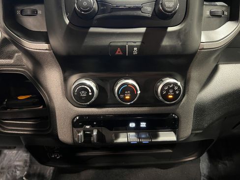 Used 2022 RAM 2500 Tradesman image 19