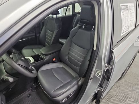 Used 2025 Toyota RAV4 XLE Premium AWD/4WD image 30