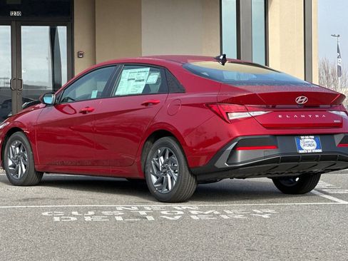 New 2026 Hyundai Elantra Blue image 6